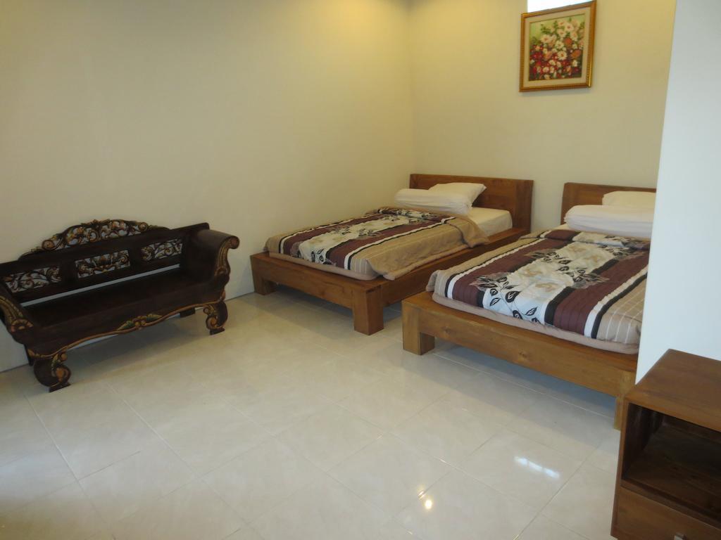 Putri Homestay Sanur Buitenkant foto