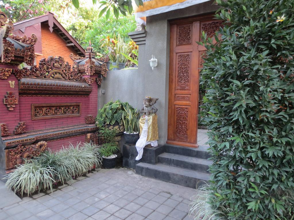 Putri Homestay Sanur Buitenkant foto