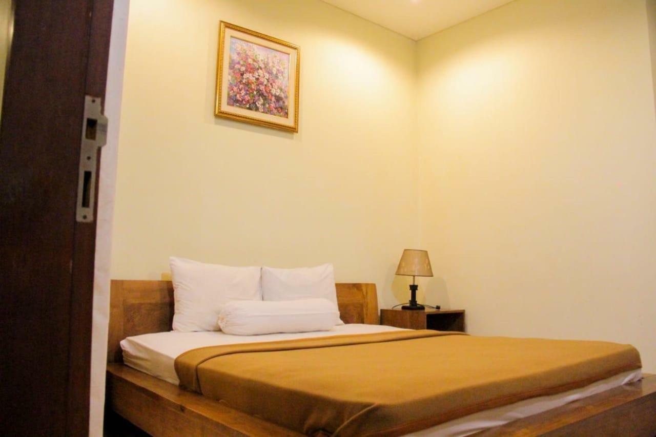 Putri Homestay Sanur Buitenkant foto