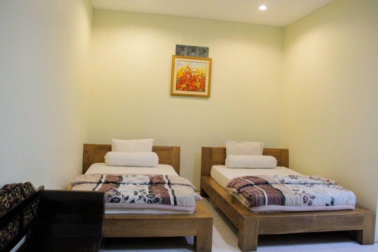 Putri Homestay Sanur Buitenkant foto